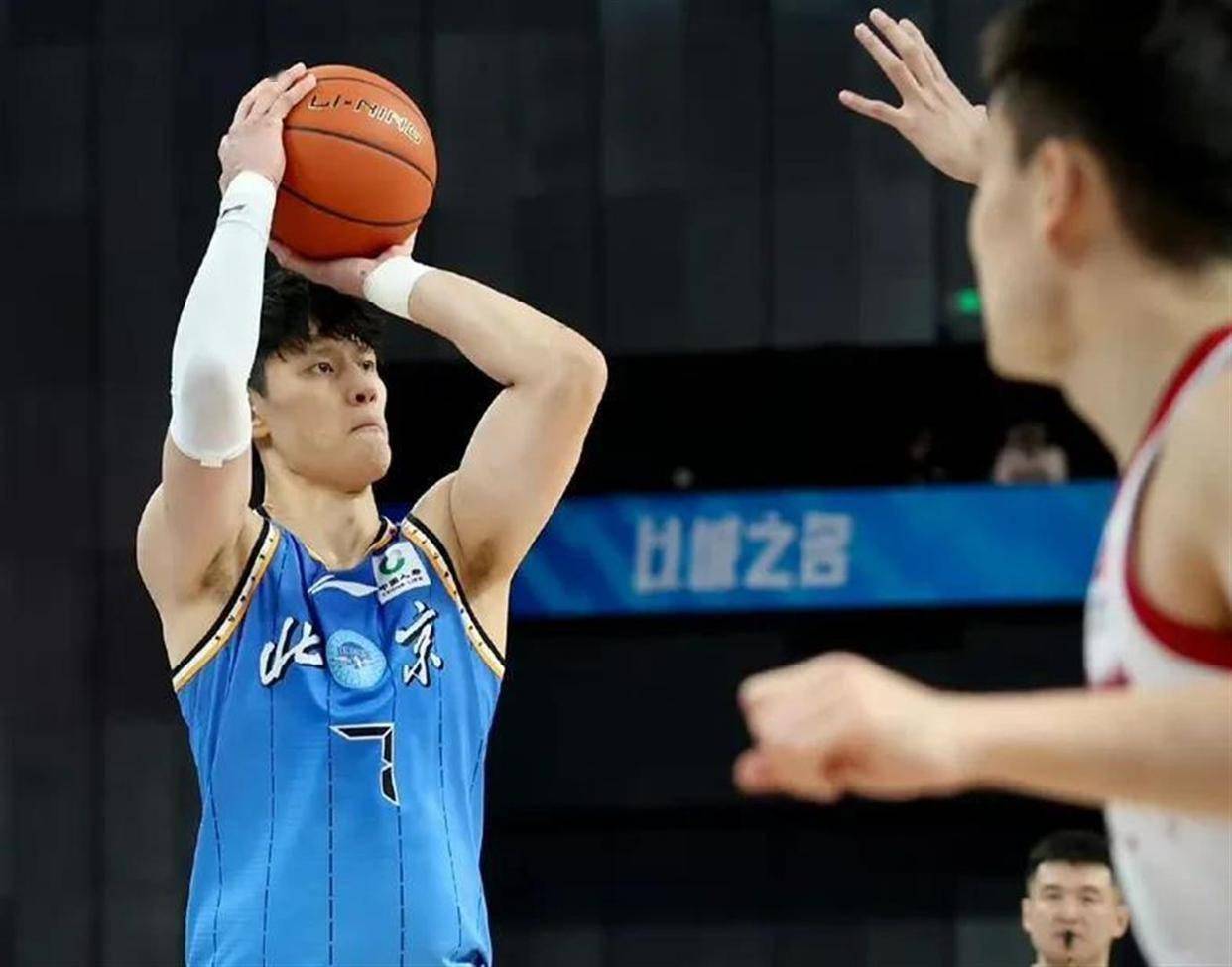 开云-里程碑夜辽宁本钢绝杀压哨，NBA总决赛转会期刷纪录，更衣室稳定，资深球员宣示担当的简单介绍